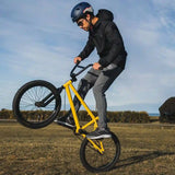 xnito-e-bike-helmet-logan-BMX-wheelie