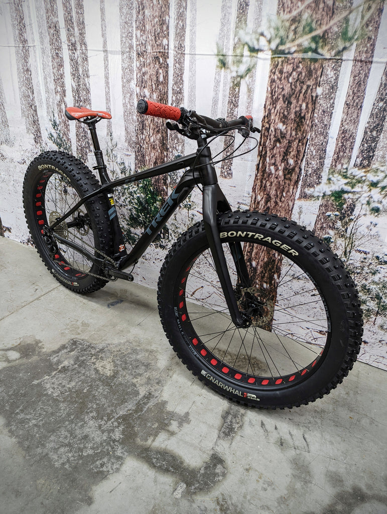 bontrager gnarwhal fat bike tire
